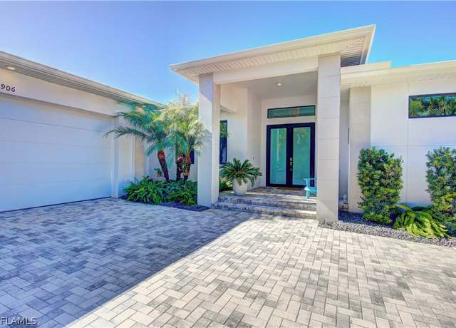 Property at 2906 SW 29th Ter, Cape Coral, FL 33914, 4 beds, 3 baths
