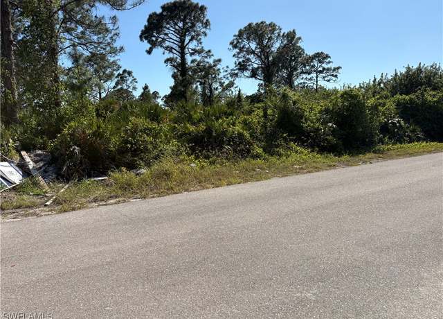 Property at 68th 3509 St, Lehigh Acres, FL 33971