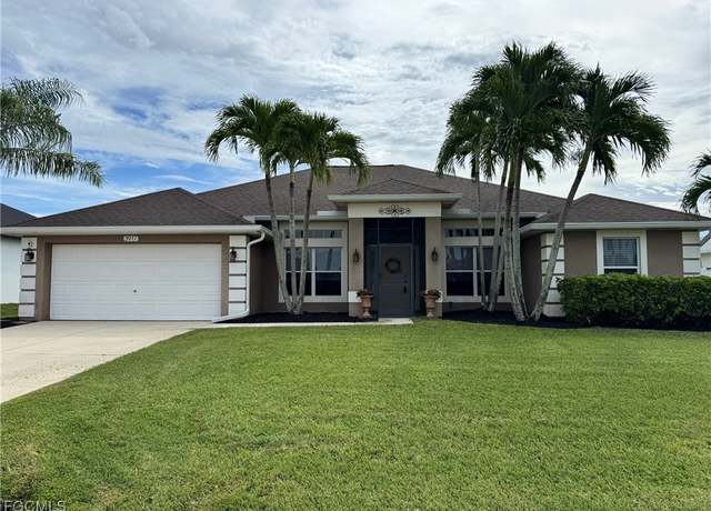 Property at 3917 Agualinda Blvd, Cape Coral, FL 33914, 4 beds, 2 baths