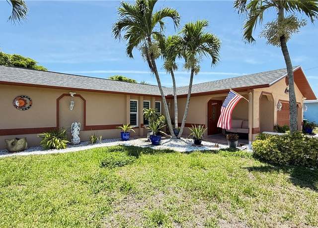 Property at 1424 SE 22nd Ter, Cape Coral, FL 33990, 3 beds, 2 baths