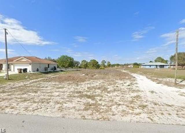 Property at 2700 40th St SW, Lehigh Acres, FL 33976