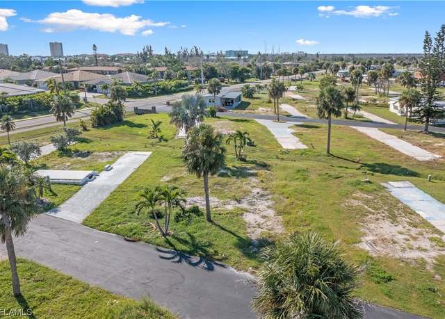 Property at 13631 Catbird Dr, Fort Myers, FL 33908