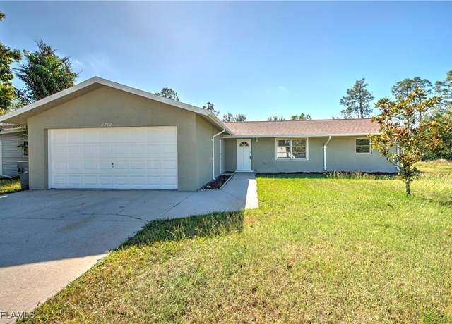 Property at 2202 Wyandotte Ave, Alva, FL 33920, 3 beds, 2 baths