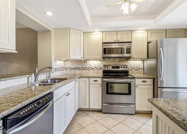 Property at 7430 Lake Breeze Dr #206, Fort Myers, FL 33907, 2 beds, 2 baths