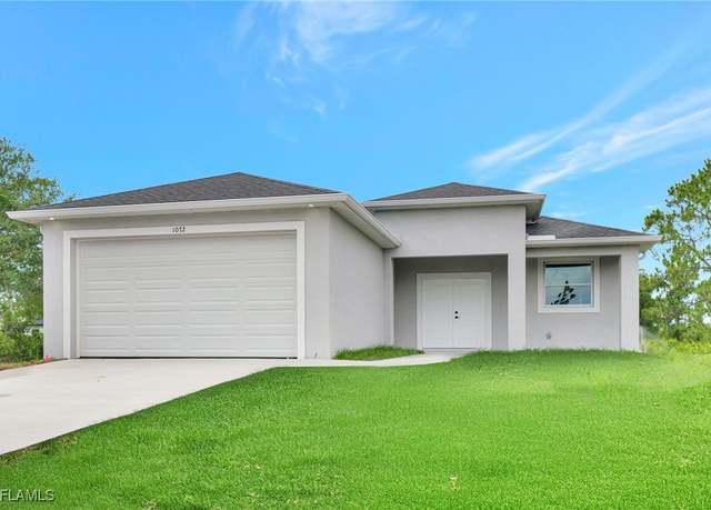 Property at 1072 Norton Ave S, Lehigh Acres, FL 33974, 3 beds, 2 baths