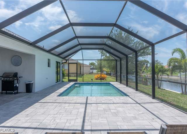 Property at 3318 SW 8th Pl, Cape Coral, FL 33914, 3 beds, 2 baths