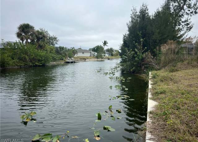 Property at 613 SW 13th St, Cape Coral, FL 33991