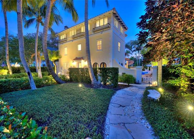 Property at 1226 Wales Dr, Fort Myers, FL 33901, 5 beds, 4.5 baths