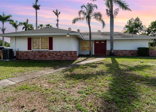 Property at 3778 Hanover St E, Fort Myers, FL 33901, 2 beds, 2 baths