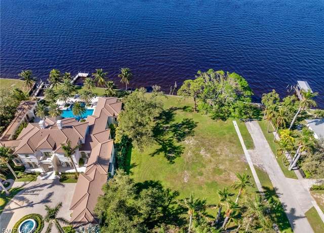 Property at 1212 Coconut Dr, Fort Myers, FL 33901