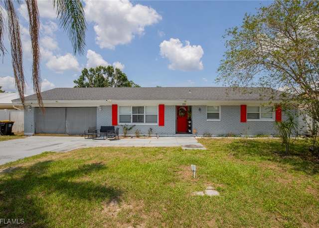 Property at 221 Paine Dr, Winter Haven, FL 33884, 3 beds, 2 baths