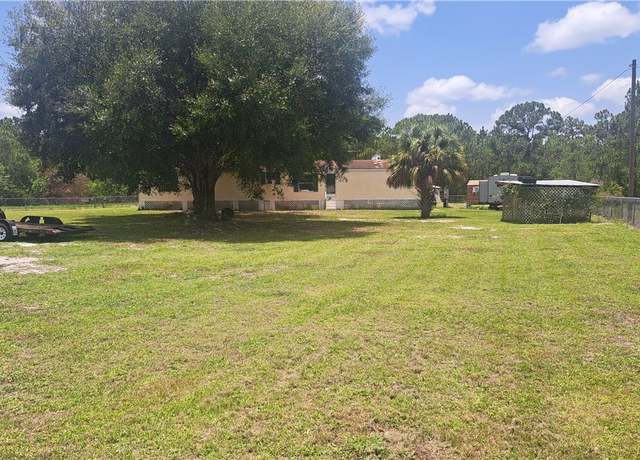 Property at 810 N Willow St, Clewiston, FL 33440, 3 beds, 2 baths