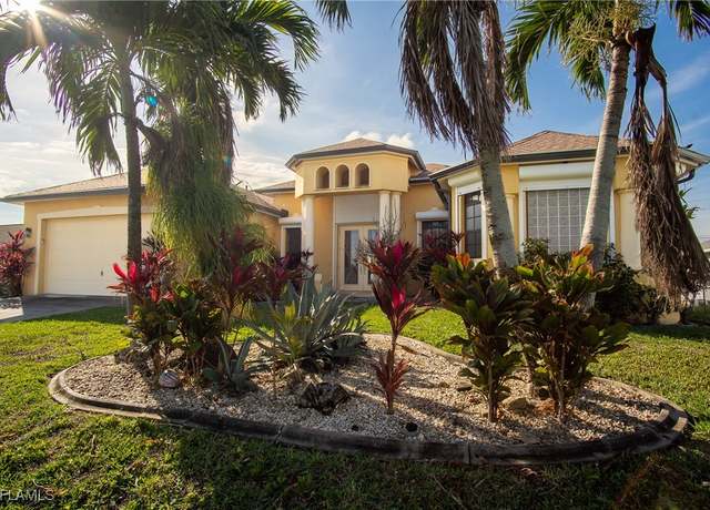 Property at 622 SW 31st St, Cape Coral, FL 33914, 3 beds, 2.5 baths