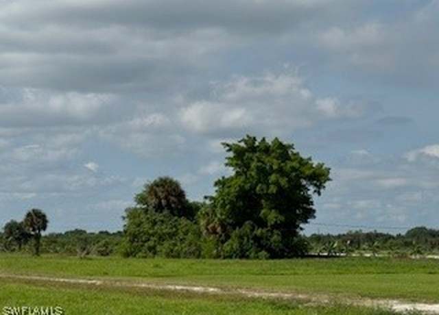 Property at 304 Mustang Ave NW, Moore Haven, FL 33471