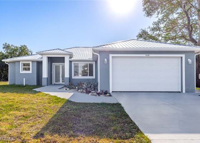 Property at 1008 Bucknell Ln, Labelle, FL 33935, 3 beds, 2 baths