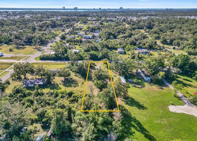 Property at 2244 Bahia Ln, North Fort Myers, FL 33917, 2 beds, 1 bath