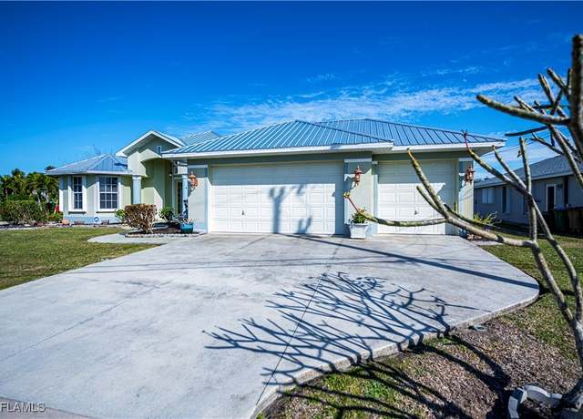 Property at 3301 SE 4th Pl, Cape Coral, FL 33904, 3 beds, 2.5 baths