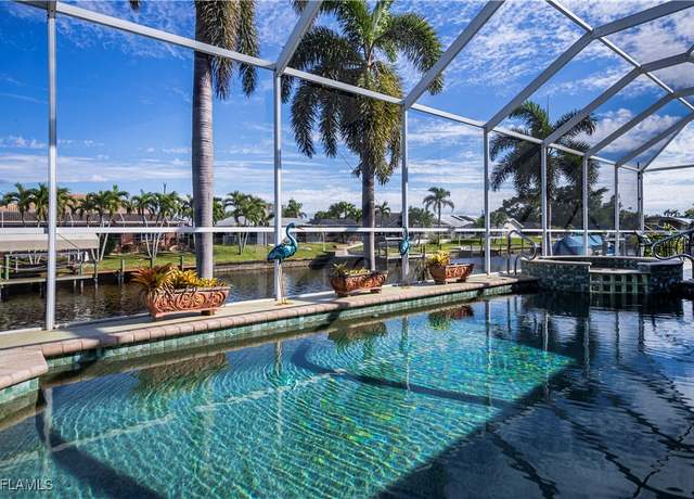 Property at 3301 SE 4th Pl, Cape Coral, FL 33904, 3 beds, 2.5 baths