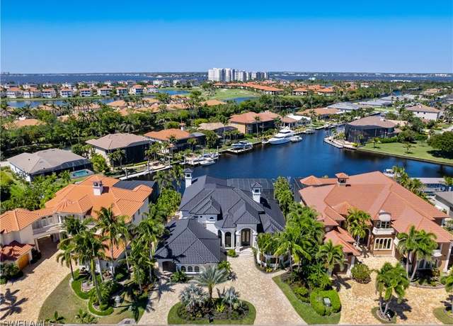 Property at 4831 Conover Ct, Fort Myers, FL 33908, 4 beds, 4.5 baths