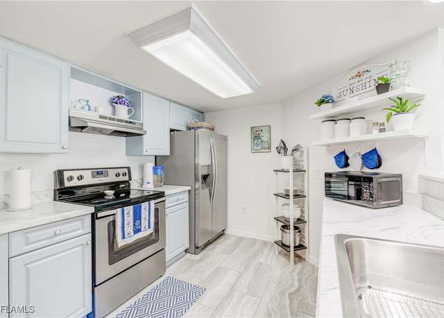 Property at 1769 Four Mile Cove Pkwy #915, Cape Coral, FL 33990, 2 beds, 2 baths