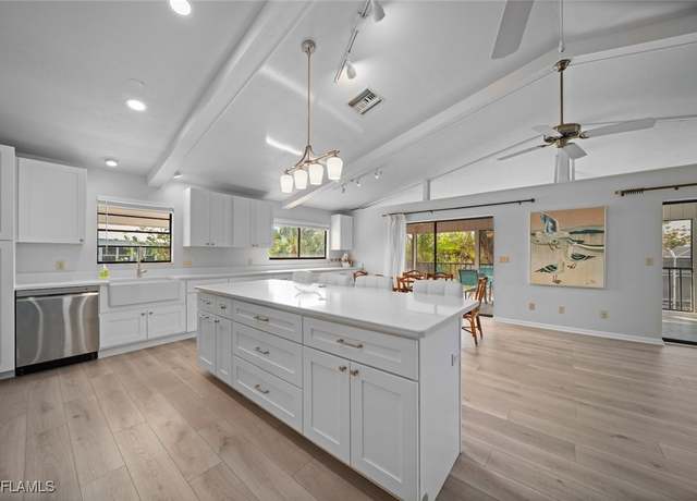 Property at 653 Oliva St, Sanibel, FL 33957, 3 beds, 2 baths