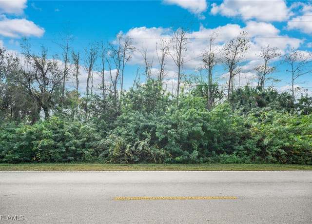 Property at 3260 18th Ave NE, Naples, FL 34120