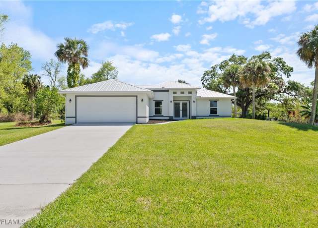 Property at 7978 15th Pl, Labelle, FL 33935, 3 beds, 2 baths