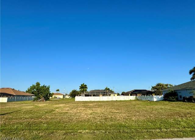 Property at 2519 SW 24th Ave, Cape Coral, FL 33914