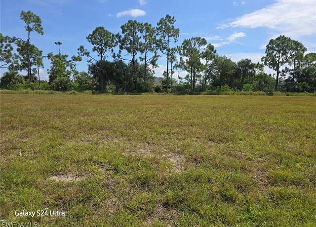 Property at 4121 NE 21st Ave, Cape Coral, FL 33909