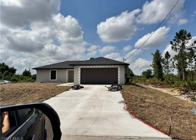 Property at 3007 53rd St W, Lehigh Acres, FL 33971, 3 beds, 2 baths