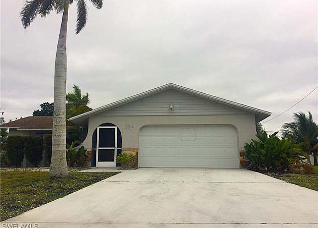 Property at 124 SE 31st St, Cape Coral, FL 33904, 3 beds, 2 baths