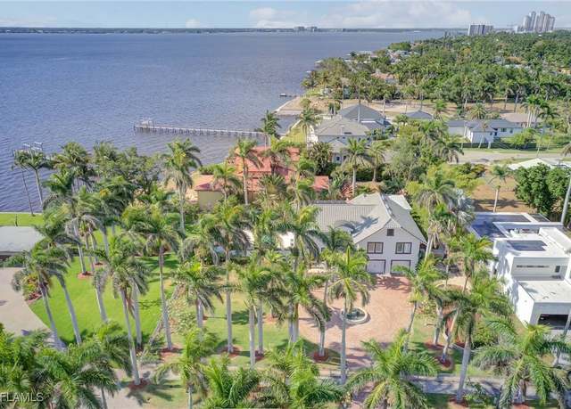Property at 1205 Caloosa Dr, Fort Myers, FL 33901, 5 beds, 5 baths