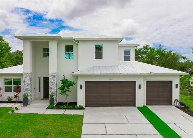 Property at 1252 Biltmore Dr, Fort Myers, FL 33901, 4 beds, 4 baths