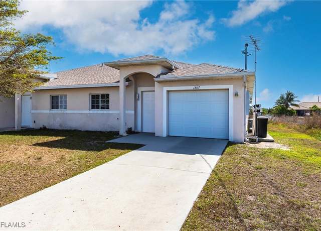 Property at 1805-1807 Gordon Ave S, Lehigh Acres, FL 33973, 4 beds, 4 baths