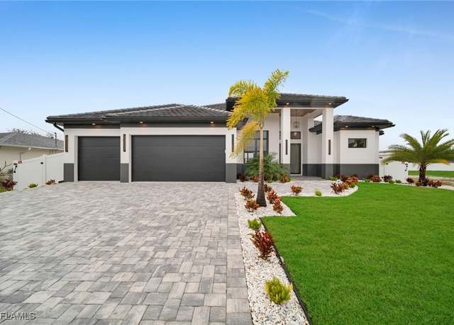 Property at 10 SW 33rd Ave, Cape Coral, FL 33991, 4 beds, 3.5 baths