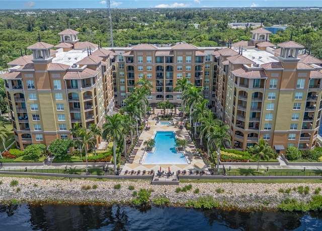 Property at 2825 Palm Beach Blvd #614, Fort Myers, FL 33916, 2 beds, 2.5 baths