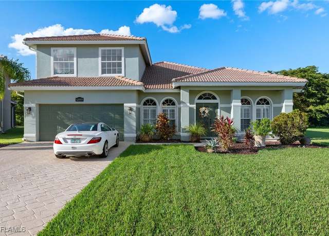 Property at 12353 Crooked Creek Ln, Fort Myers, FL 33913, 4 beds, 2.5 baths