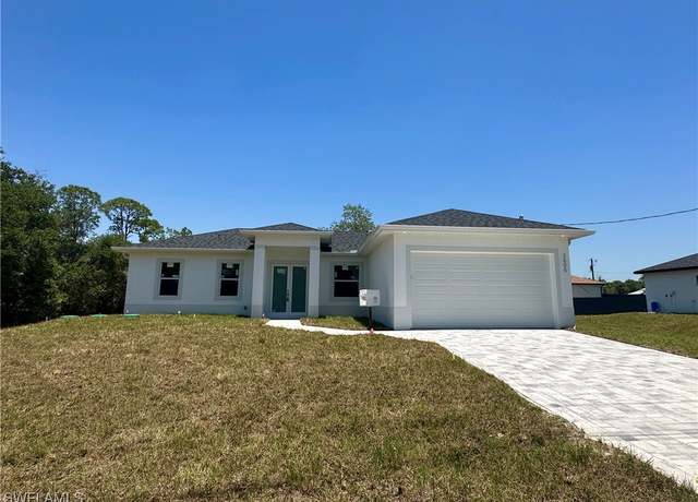 Property at 2605 E 18th St, Lehigh Acres, FL 33972, 3 beds, 2 baths