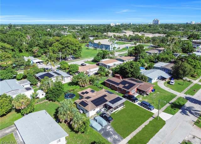 Property at 3266 Royal Palm Ave, Fort Myers, FL 33901, 3 beds, 2 baths