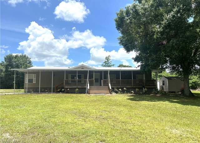 Property at 1909 Evans Rd, Labelle, FL 33935, 4 beds, 2 baths