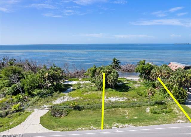 Property at 17469 Mcgregor Blvd, Fort Myers, FL 33908