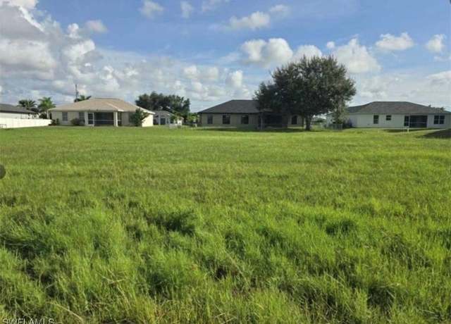 Property at 216 NW 10th Ter, Cape Coral, FL 33993