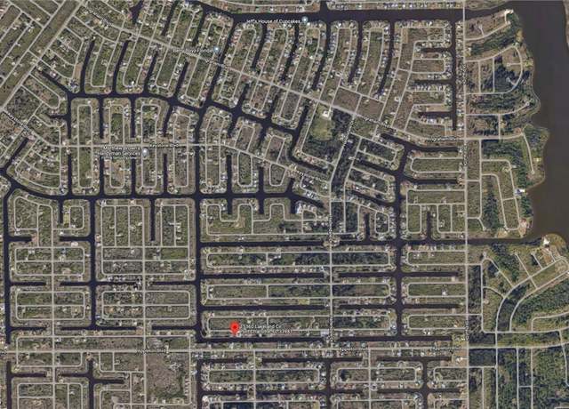 Property at 15360 Lakeland Cir, Port Charlotte, FL 33981