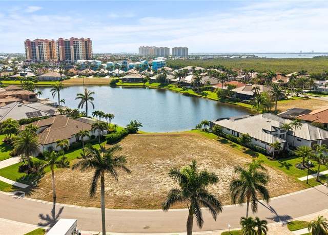 Property at 1922 Harbour Cir, Cape Coral, FL 33914