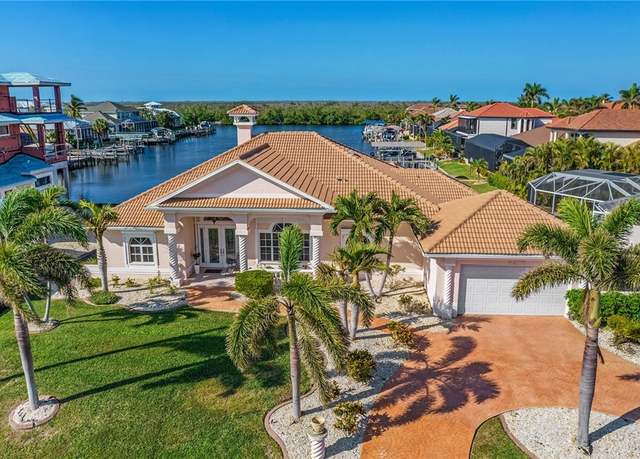 Property at 4310 Sands Blvd, Cape Coral, FL 33914, 4 beds, 3 baths
