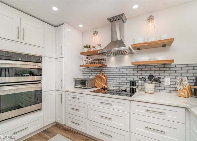Property at 2603 SW 52nd Ln, Cape Coral, FL 33914, 3 beds, 2 baths