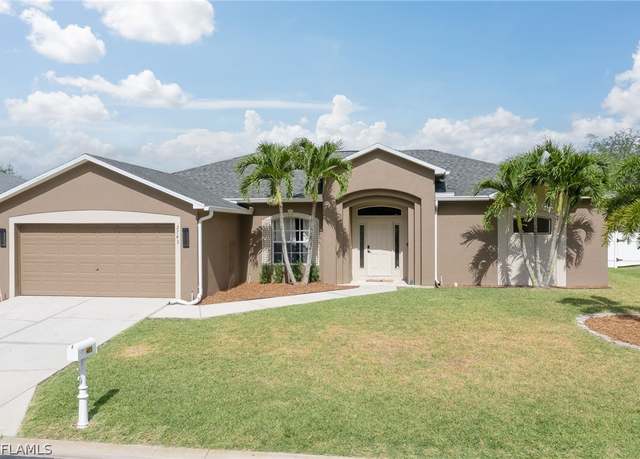 Property at 2743 Nature Pointe Loop, Fort Myers, FL 33905, 3 beds, 2 baths