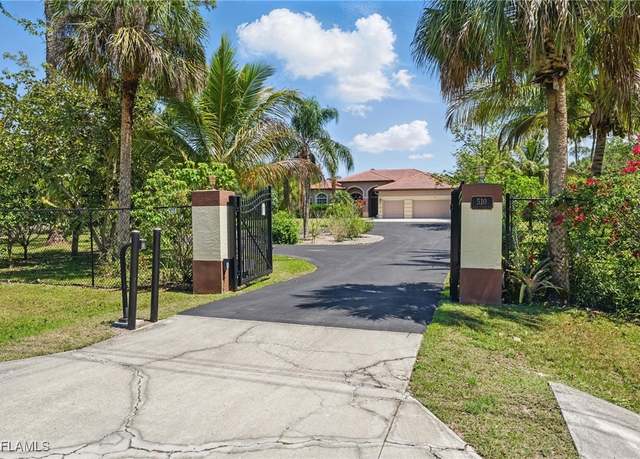 Property at 510 13th St NW, Naples, FL 34120, 4 beds, 3 baths