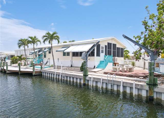 Property at 3122 Binnacle Ln, St James City, FL 33956, 2 beds, 2 baths