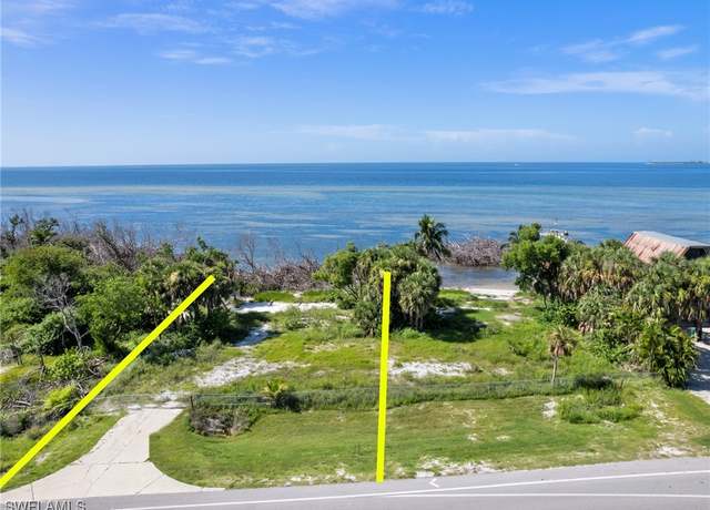Property at 17465 Mcgregor Blvd, Fort Myers, FL 33908